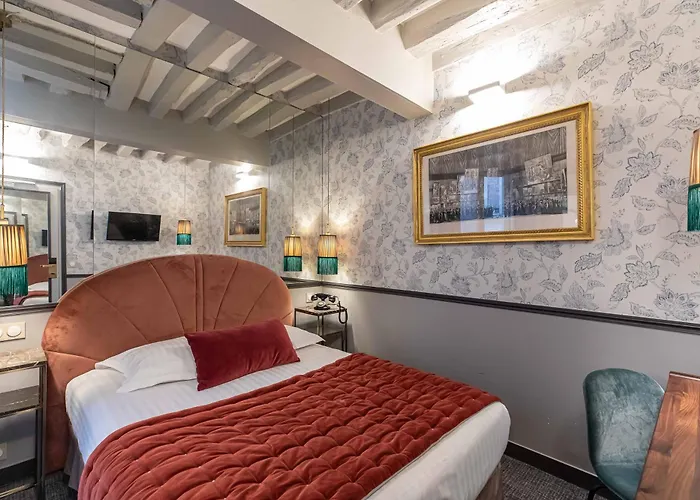 Hotel Dauphine Saint Germain 3*