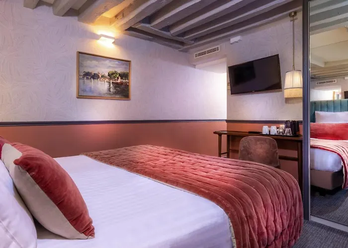 Dauphine Saint Germain Hotel