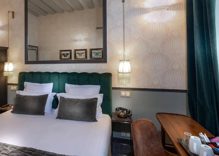 Dauphine Saint Germain Hotel