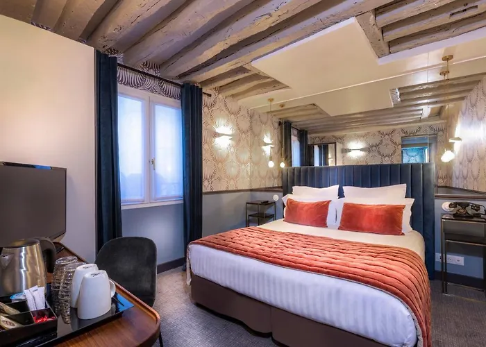 Hotel Dauphine Saint Germain 3*