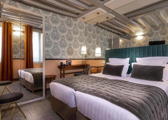 Dauphine Saint Germain Hotel 3*