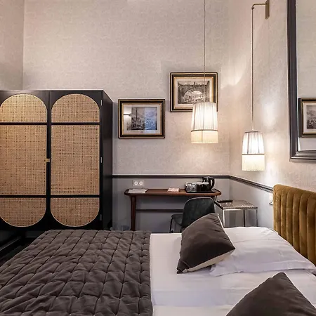 Hotel Dauphine Saint Germain Paris