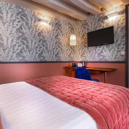 Dauphine Saint Germain Hotel