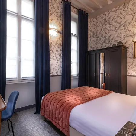 Dauphine Saint Germain Hotel 3*