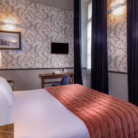 Hotel Dauphine Saint Germain Paris