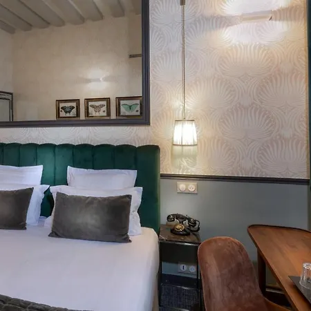 Dauphine Saint Germain Hotel