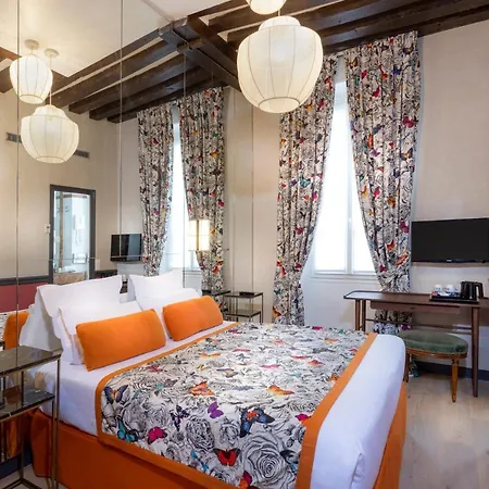 Dauphine Saint Germain Hotell 3*