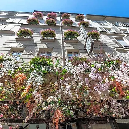 Dauphine Saint Germain Hotell 3*