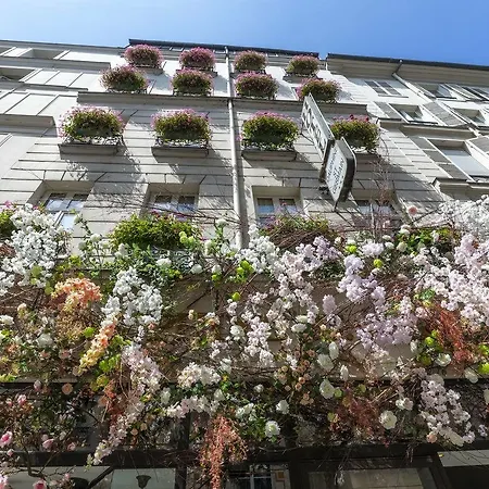 Dauphine Saint Germain Hotel