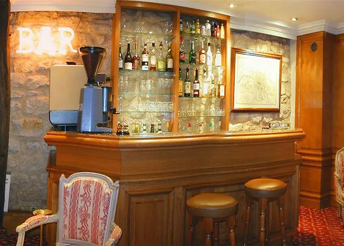 Dauphine Saint Germain מלון 3*