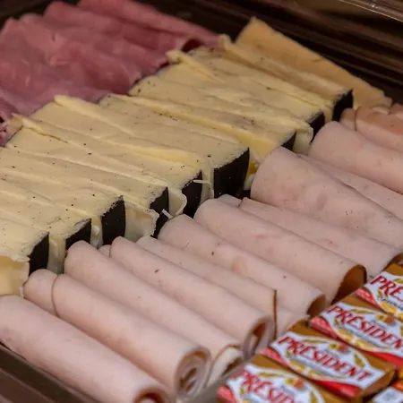 도핀 생제르맹 호텔 3*