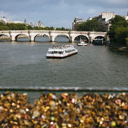 Отель Dauphine Saint Germain 3*