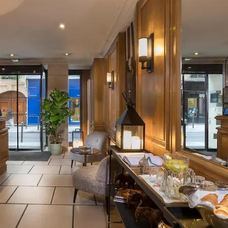 호텔 도핀 생제르맹 3*